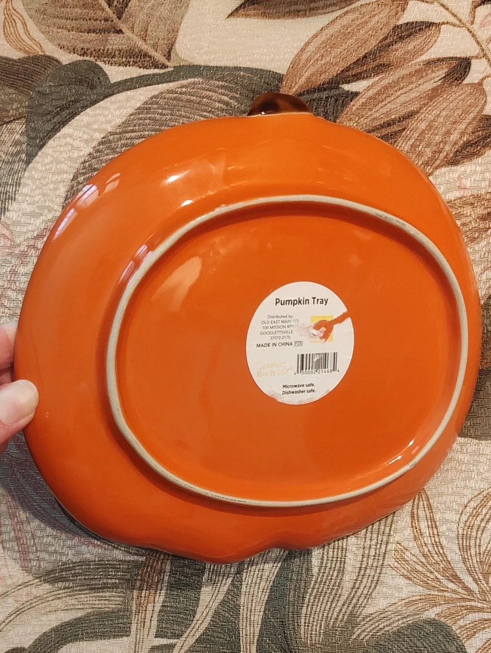 HOME: PUMPKIN-SHAPE DISH